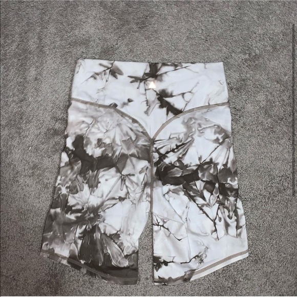 Balance Athletica Rider Shorts‎ - Picture 3 of 3